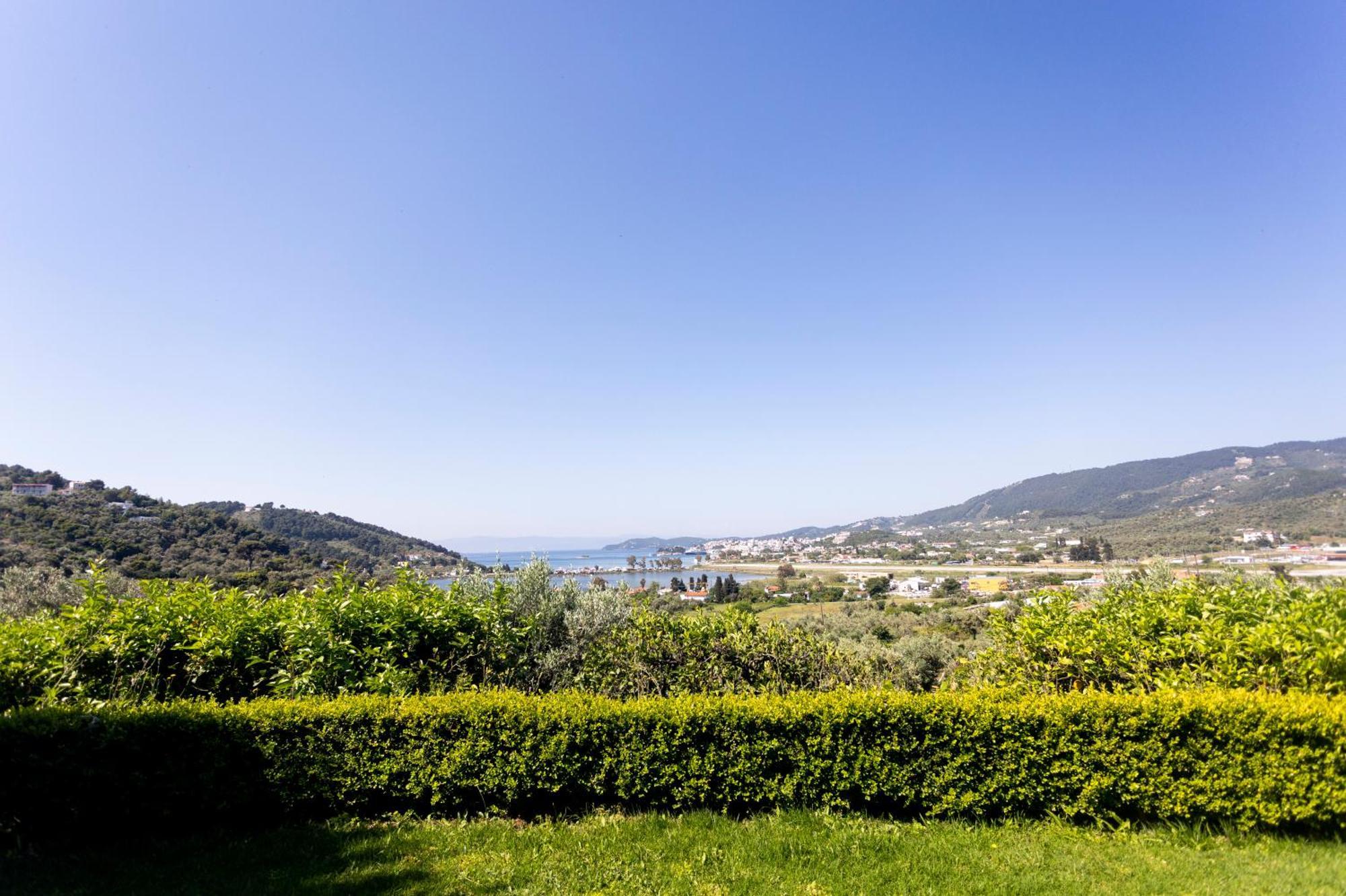 Dohos Skiathos Suites Ksanemos Exterior photo